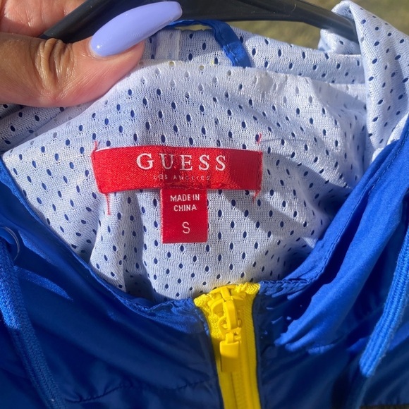 GUESS windbreaker jacket , used - Picture 7 of 13